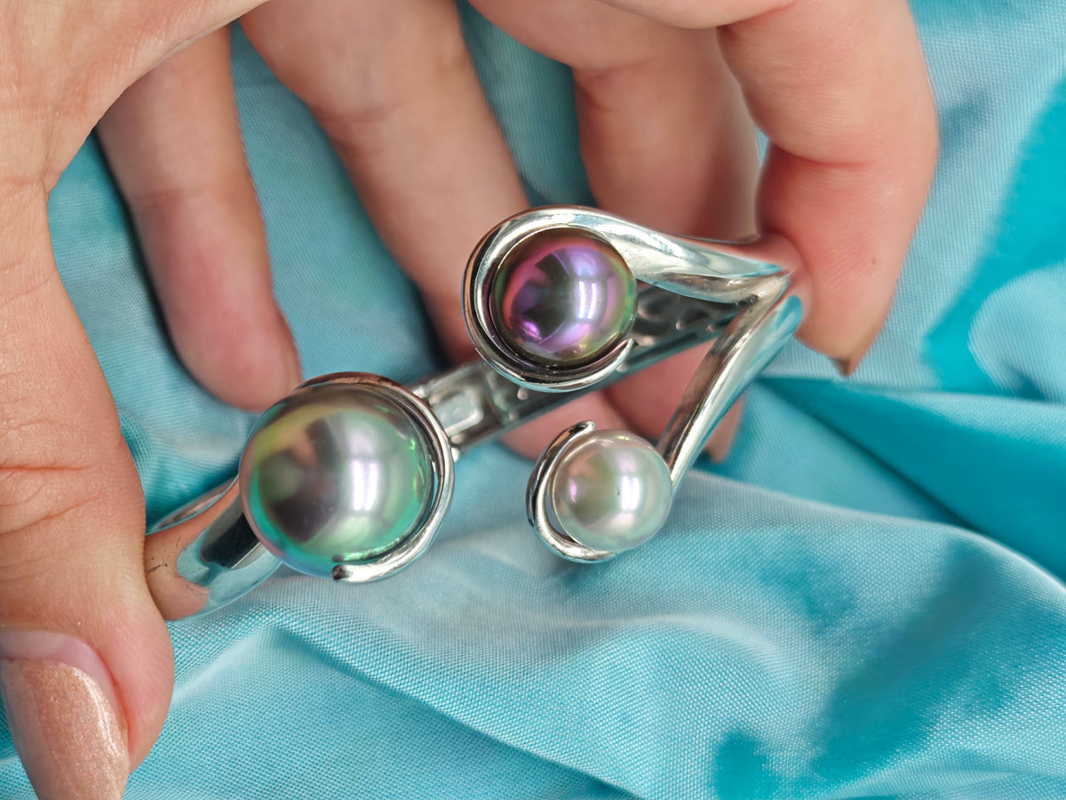 Bracciale rigido argento 925 perle imitazione Tahiti e mari del sud vintage