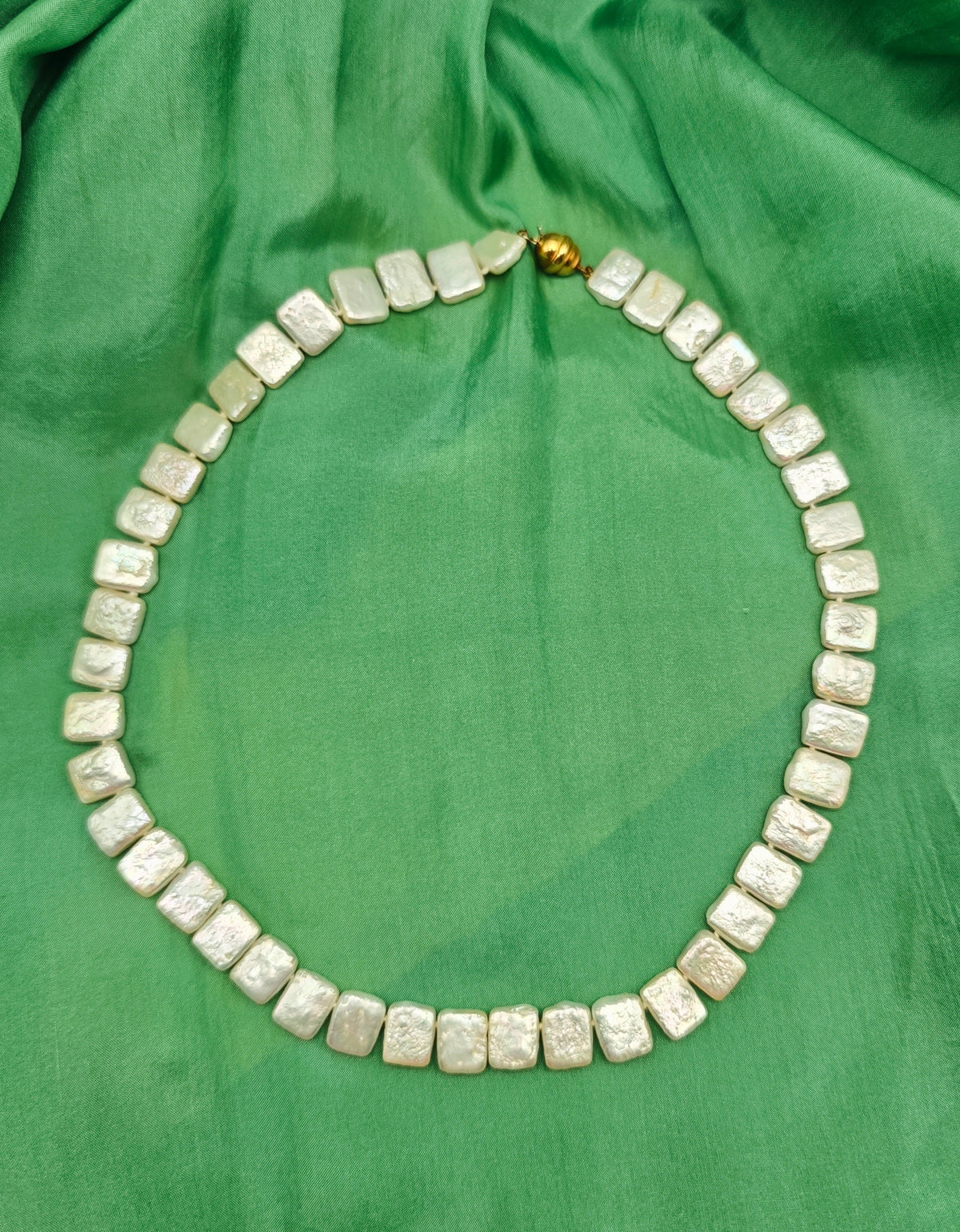 Collana perle coltivate acqua dolce piatte oro giallo 18 KT