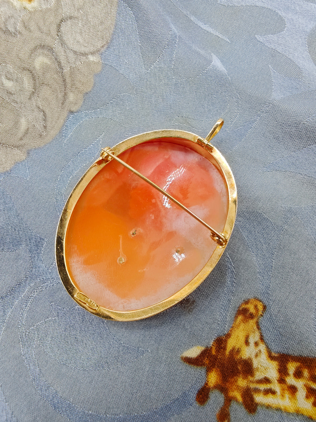 Spilla pendente cameo italiano oro giallo 18 KT rubini